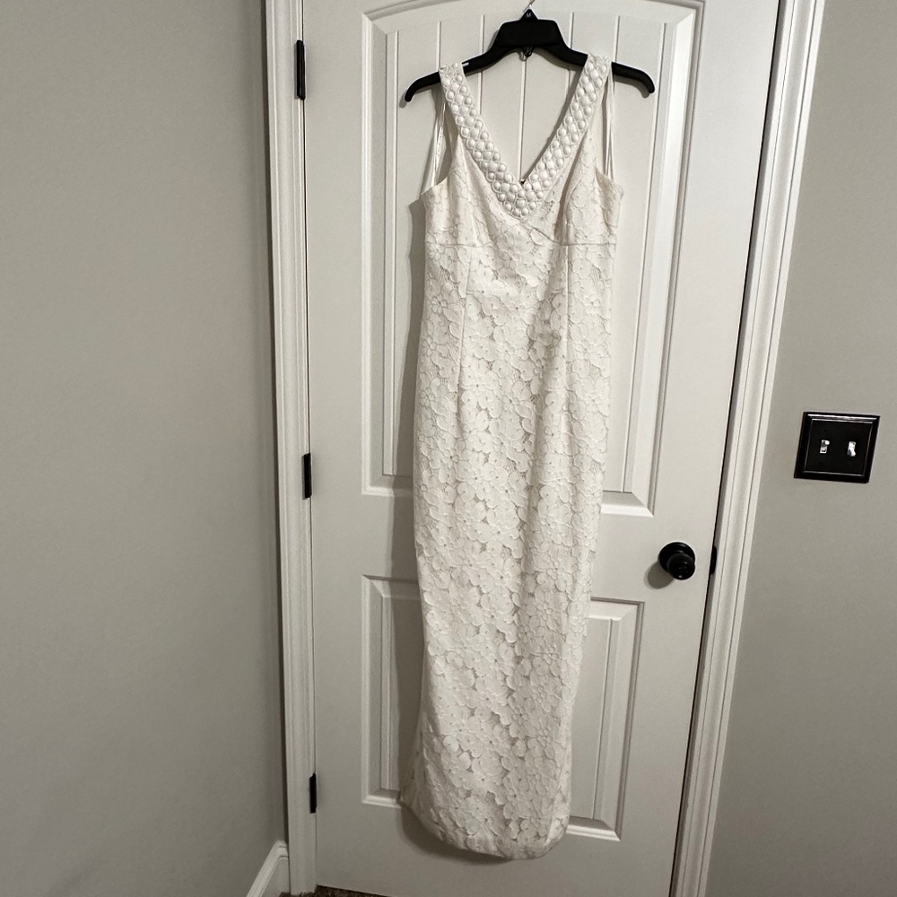Lilly Pulitzer - white beaded neck sleeveless lace maxi dress - Size 4